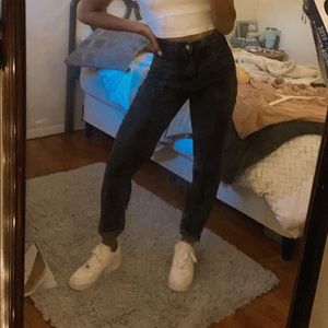 Black boyfriend jeans